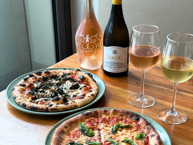 Mushroom Kale Pizza, Margherita Pizza, DAOU Rose, DAOU Chardonnay